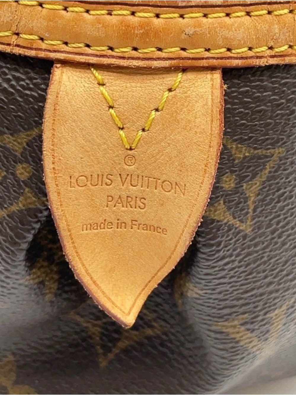 Louis Vuitton Monogram Canvas Shoulder Bag with Vachetta Trim - Picture 16 of 16